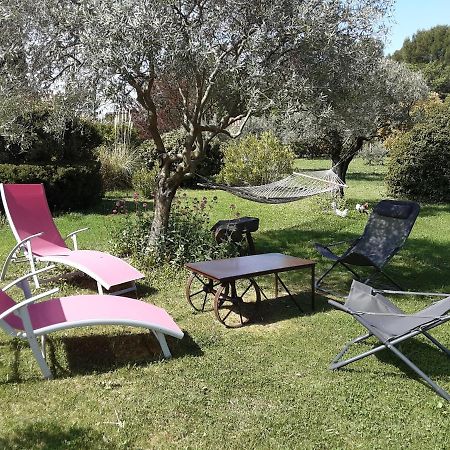 L'Eolyre Bed & Breakfast La Motte-d'Aigues Екстериор снимка